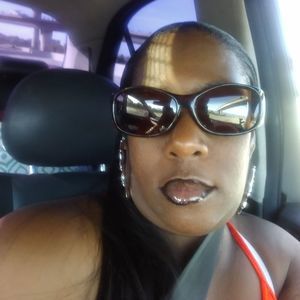 Meet your Posher, Lena